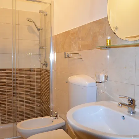 Casa de hóspedes Bellini 3*